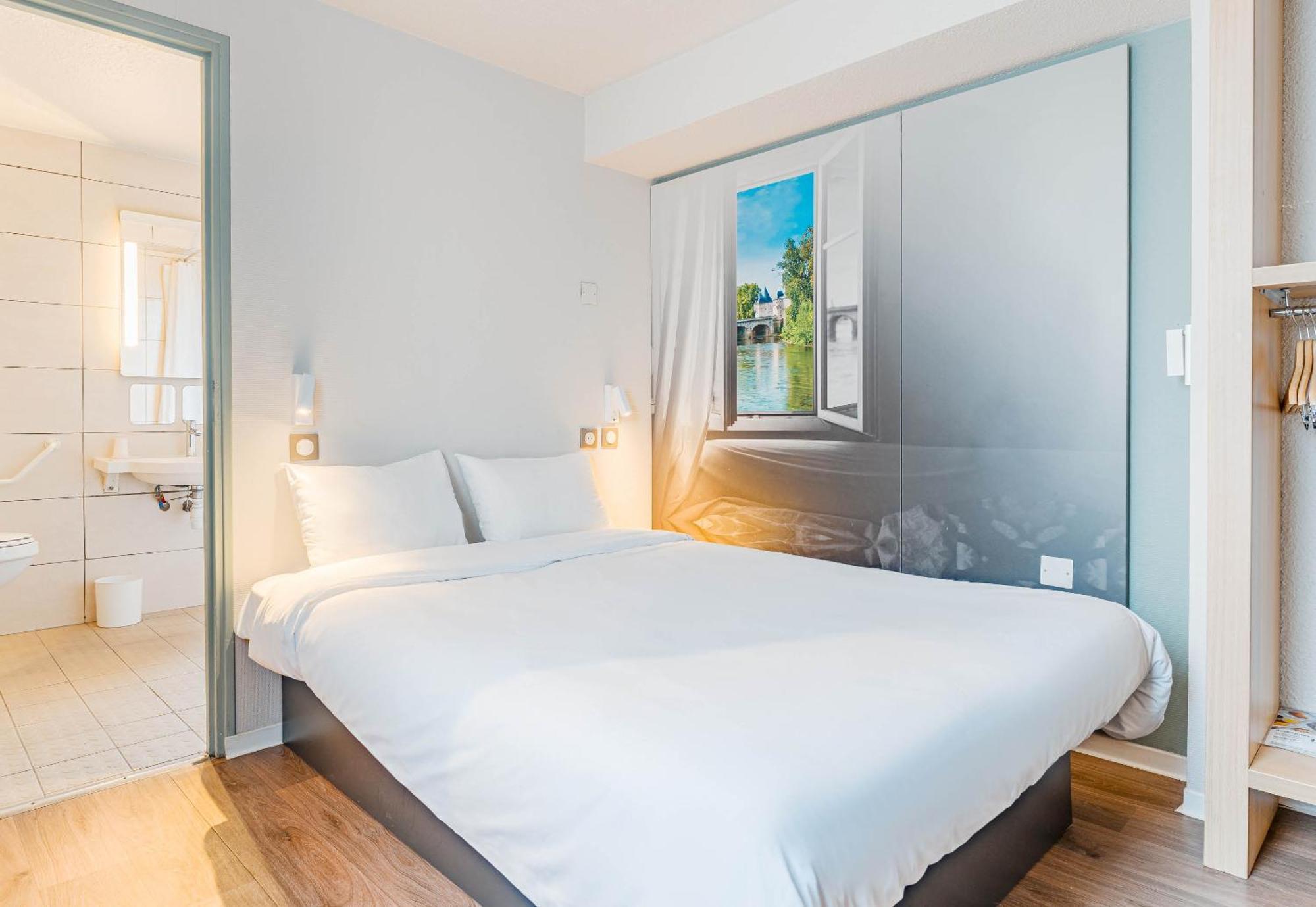 B&B Hotel Châtellerault Exteriér fotografie